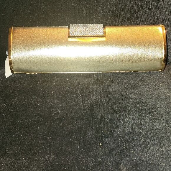 Gold clutch  - Picture 2 of 11